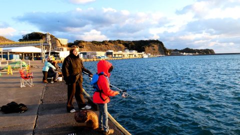 初心者家族が海釣りデビュー！冬の漁港で学んだ釣り場のルール