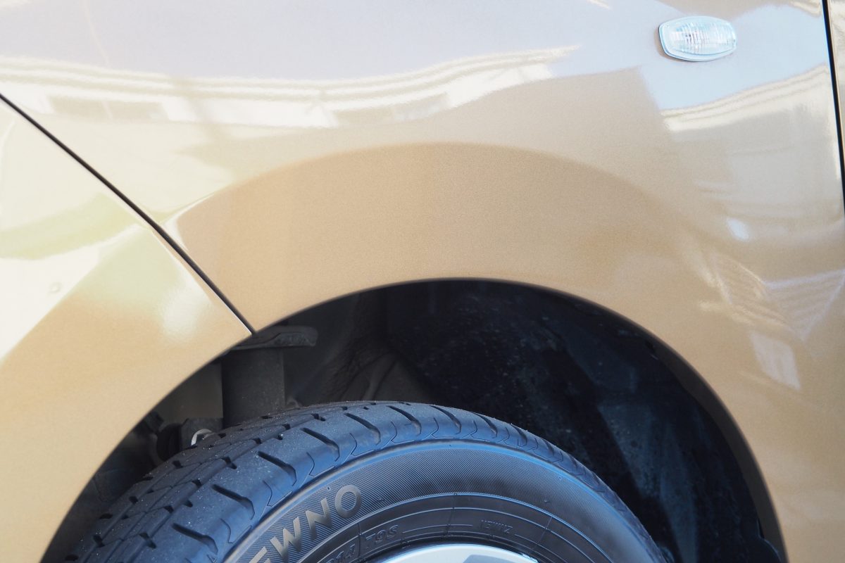 タイヤ　アーチ