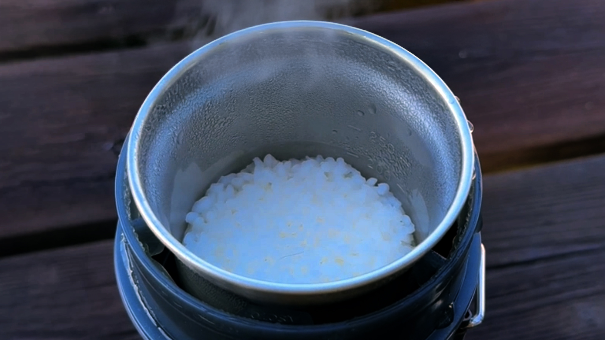 山で炊きたてのご飯が食べられる！SOTO「スチームライスクッカー」をライターが試してみたぞ