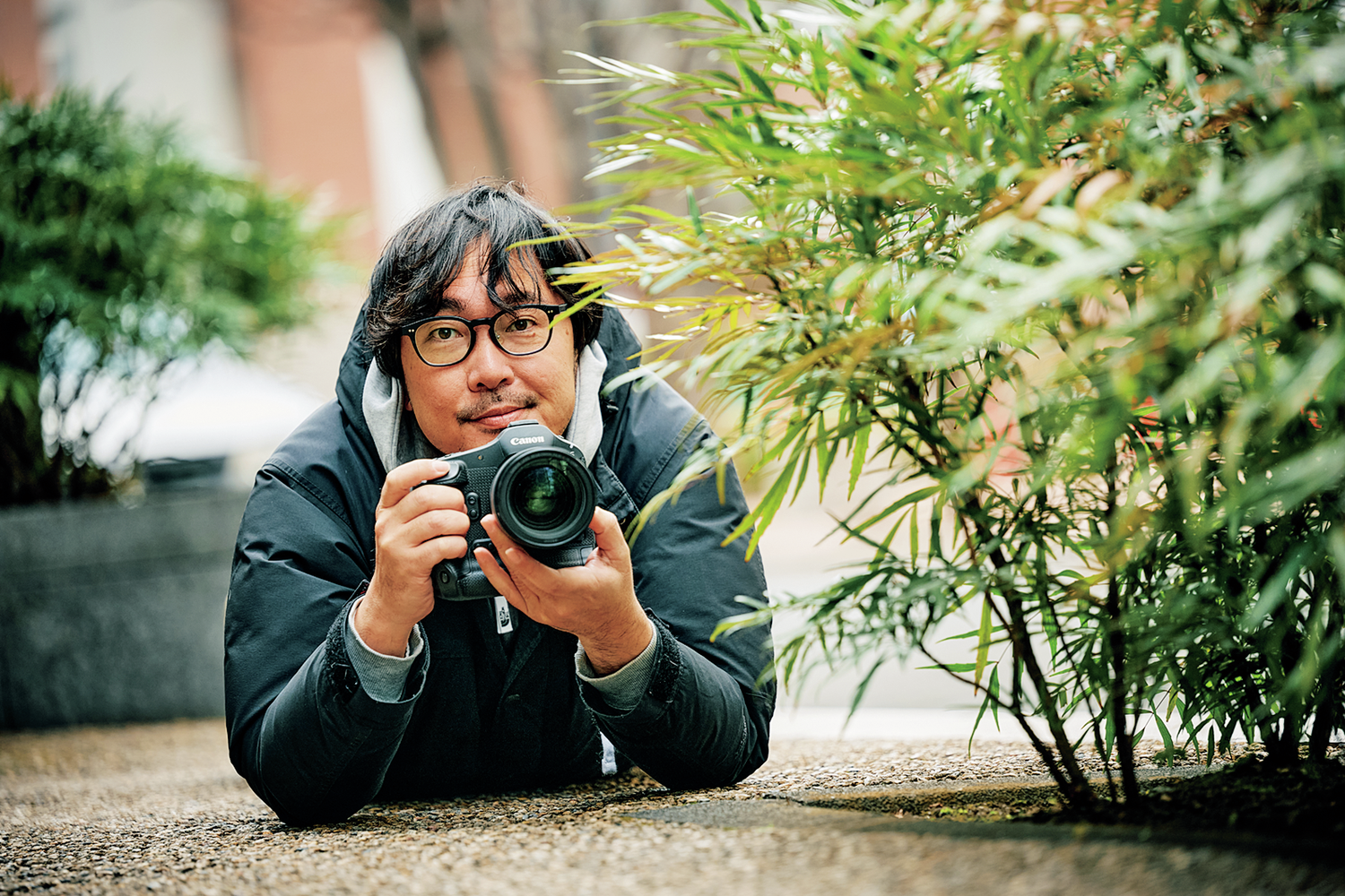 眺めるだけで笑顔になる猫のシールブックが発売！ 写真家・沖さんに撮影の様子を聞いてみた