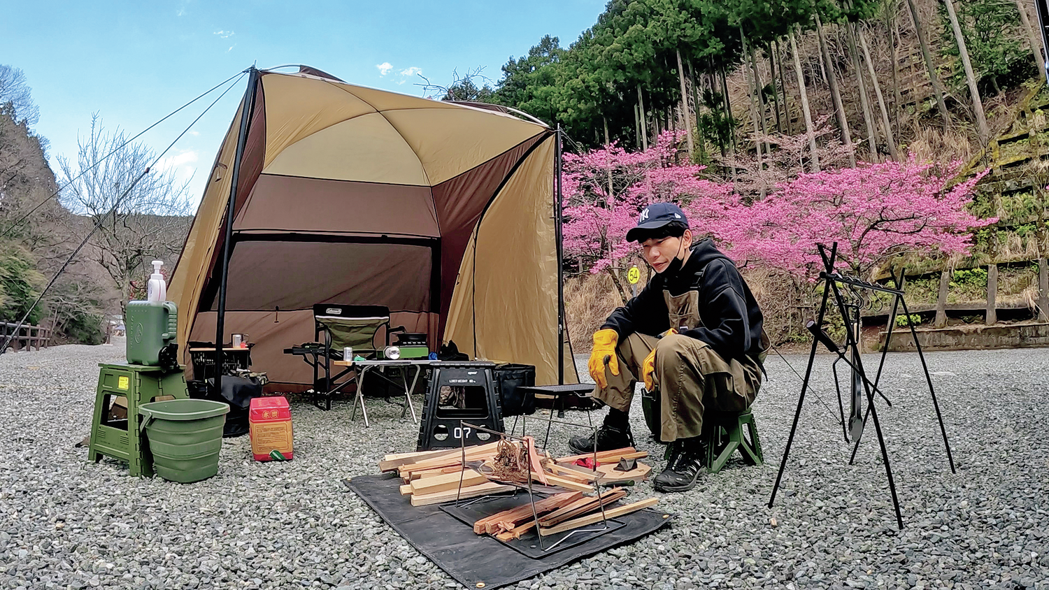 インパルス 板倉俊之さんがハイエースでソロ車中泊キャンプ！