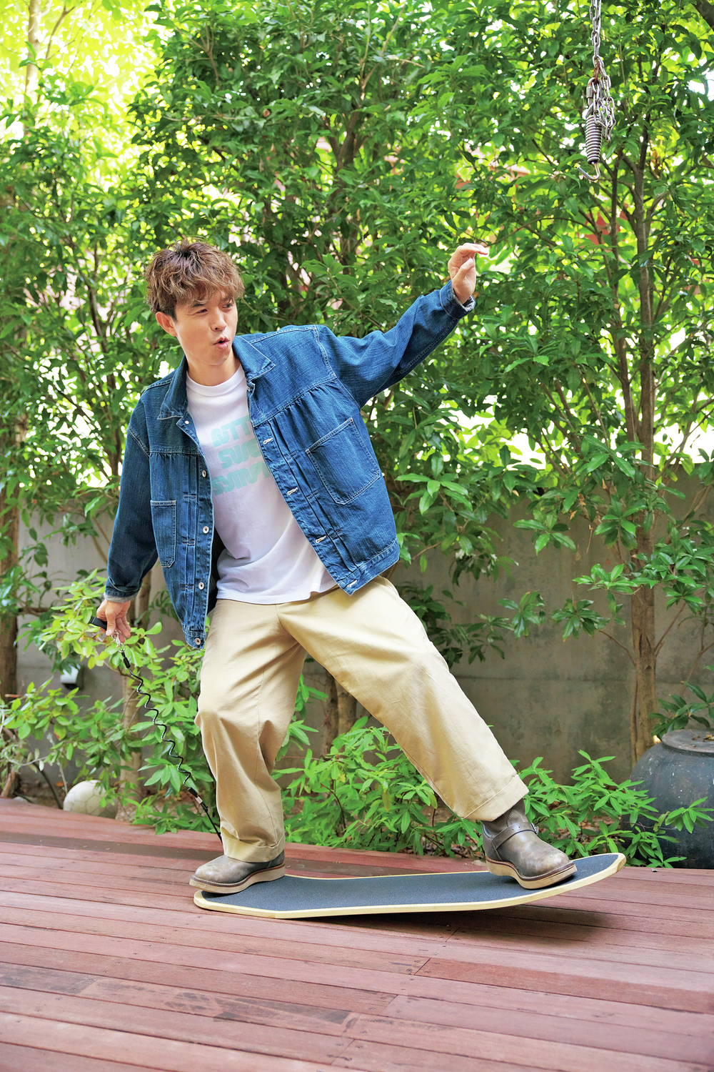 曲げが命！井ノ原快彦さんがオトナのソリ雪板作りに挑戦