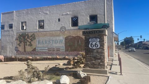 西から来れば「もう砂漠」、東から来れば「まだ砂漠」——カリフォルニア州バーストウ【100周年を迎えるルート66の点と線・その8】
