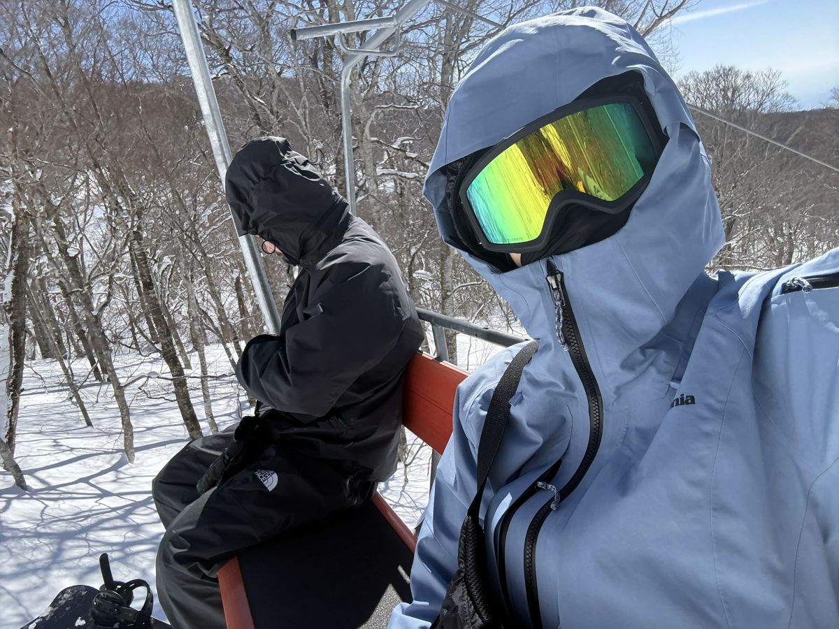 リフトに乗り込む