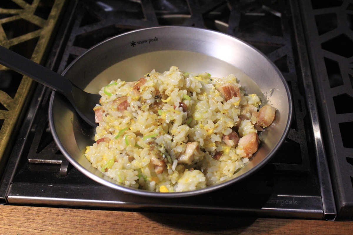 焚き火と中華鍋は相性バッチリだった！おいしいチャーハン作りに挑戦