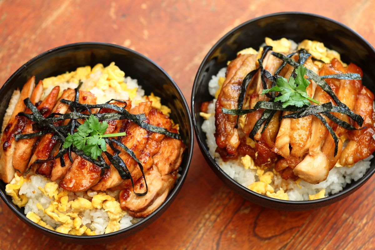 新「きじ丼」VS真「キジ丼」。ニワトリとキジ、どちらが美味しいか食べ比べ！
