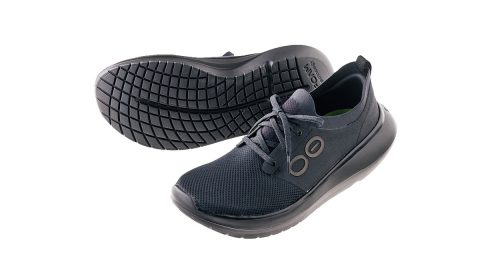 OOFOS (ウーフォス) ／ OOmy Stride