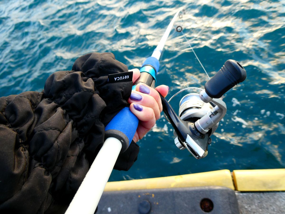 レッグウォーマーを腕に巻く