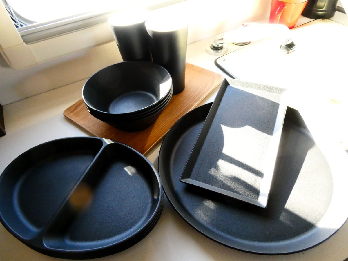 新調したニトリの樹脂食器