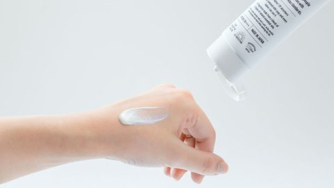 紫外線が強くなる前に準備したい！　定番から新製品まで子供も使えるナチュラルな日焼け止めおすすめ5選