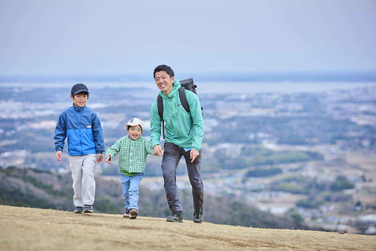 外遊びの季節到来！　サーモスの保冷機能付きバックパックを持って、キャンプ＆春探しの旅に出かけましょう！！