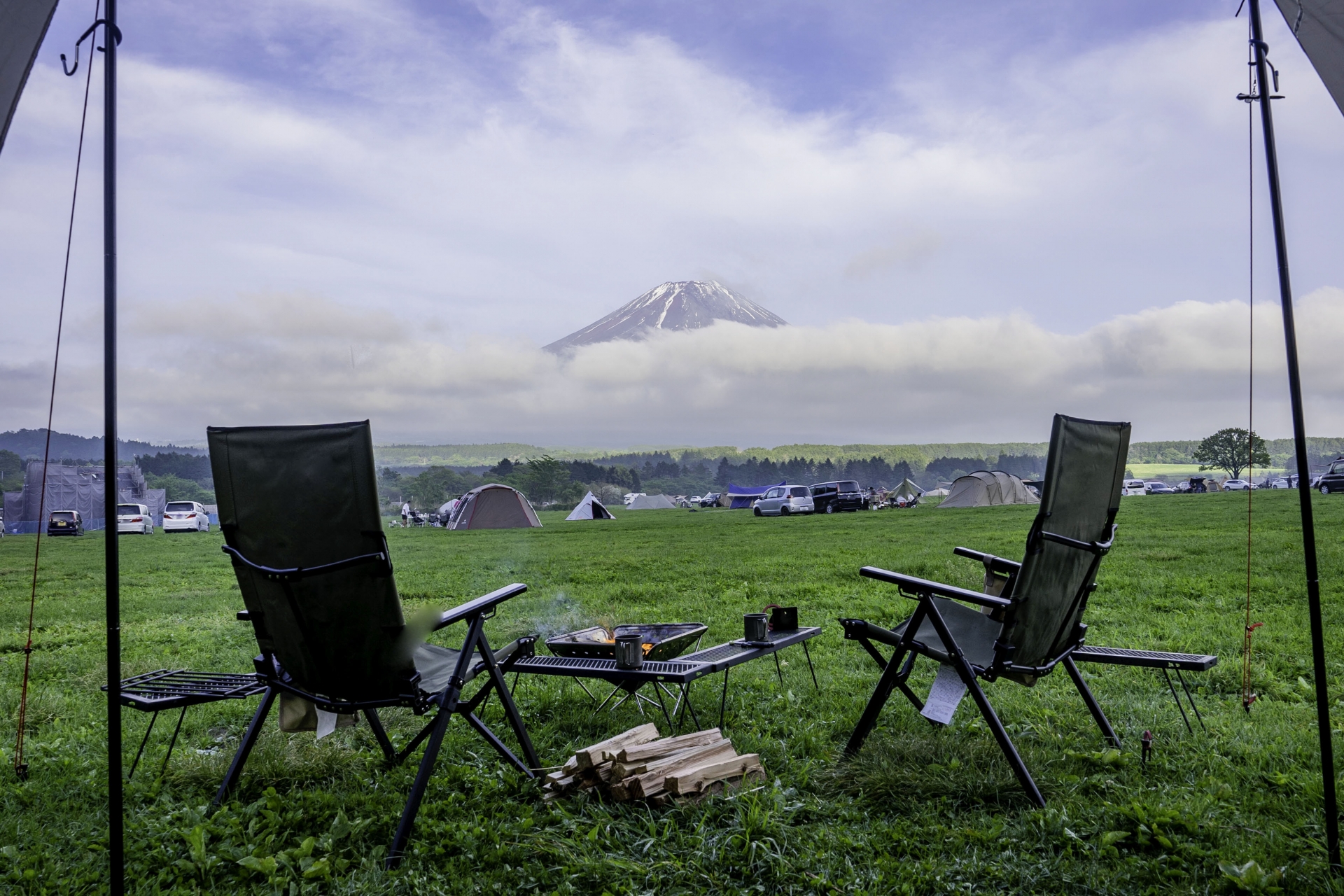 キャンプ向けハイバックチェアのおすすめ11選！選び方のコツも紹介