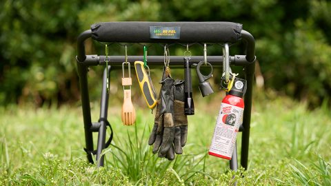 10秒で切り替え完了！ ハイ・ロー2WAYのスツール兼スタンドはギアループとBE-PAL45周年タグ付き