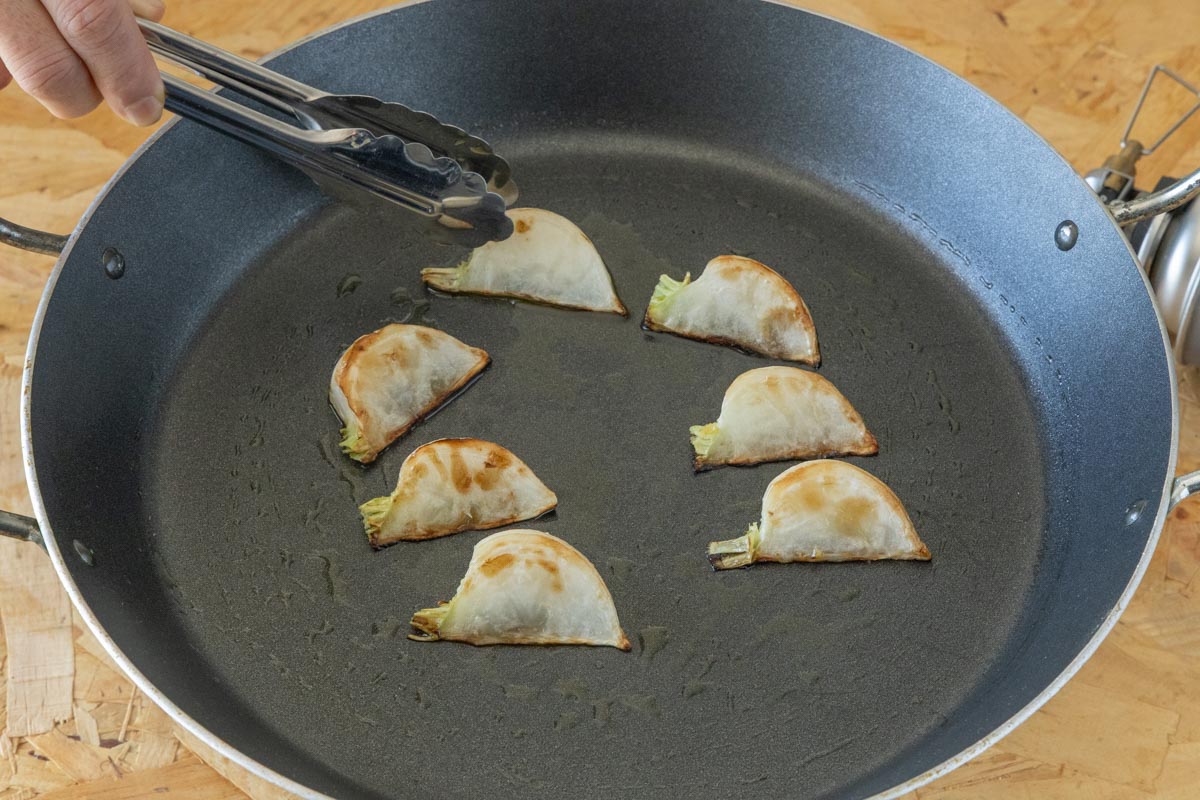 かぶに焼き色をつける
