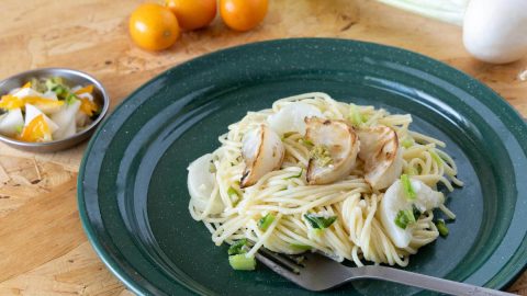 春かぶを丸ごと味わう！ワンパンで作れる、かぶの柚子胡椒パスタと、かぶと金柑のラぺ