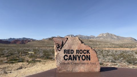 ラスベガスの近くに広がる静かな別世界！国立保護区の「レッドロックキャニオン」で絶景体験