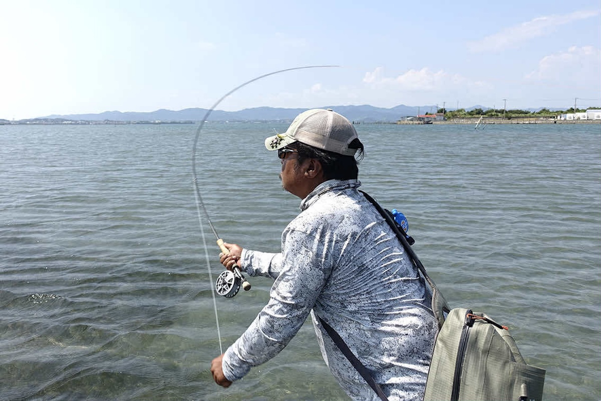 浜名湖でフライフィッシング！クロダイ釣り歴25年のプロがコスパ最高の釣りを伝授