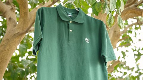 鹿の子とポリエステルのおかげでベタベタしない。真夏のおしゃれにBE-PAL版「鎌ポロ」はいかが？