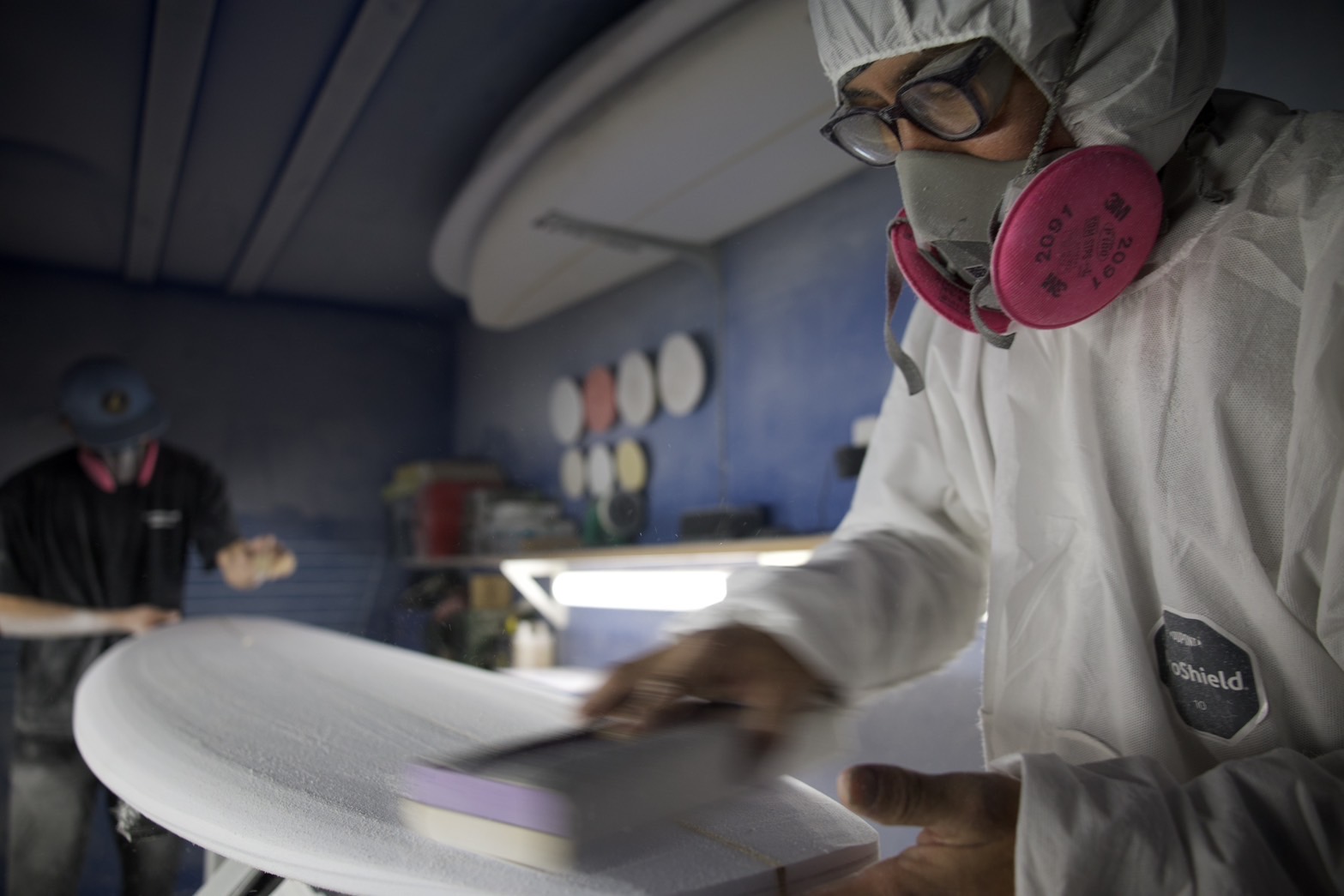 「サーフボードシェイパー」がボードを作り上げる貴重な現場に立ち会った