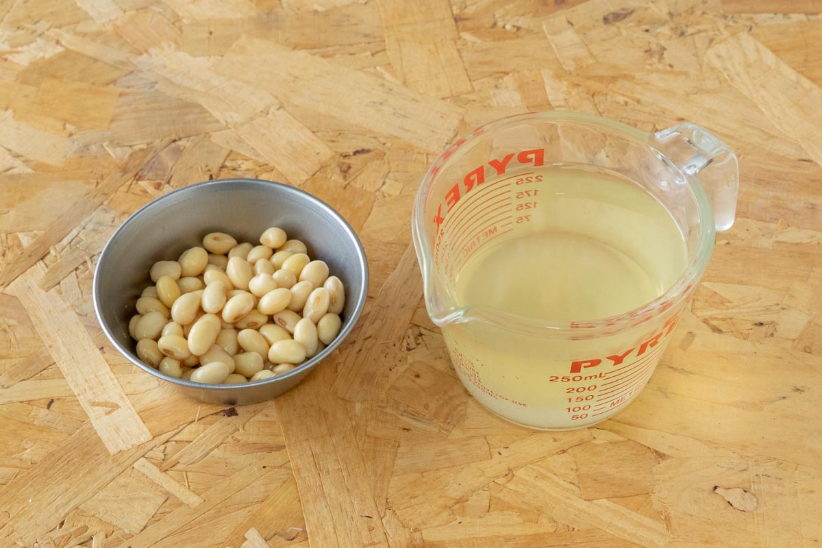 大豆とゆで汁