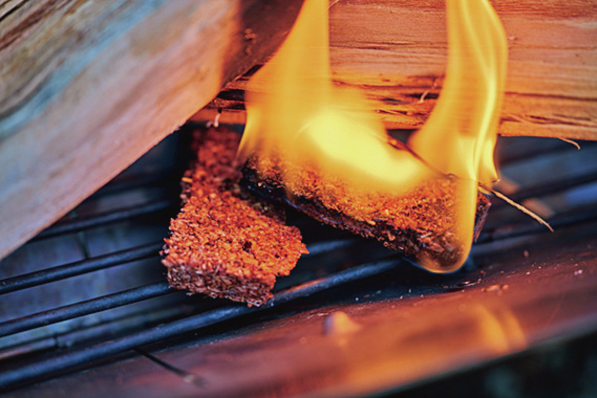 UNIFLAME (ユニフレーム) ／ 森の着火材