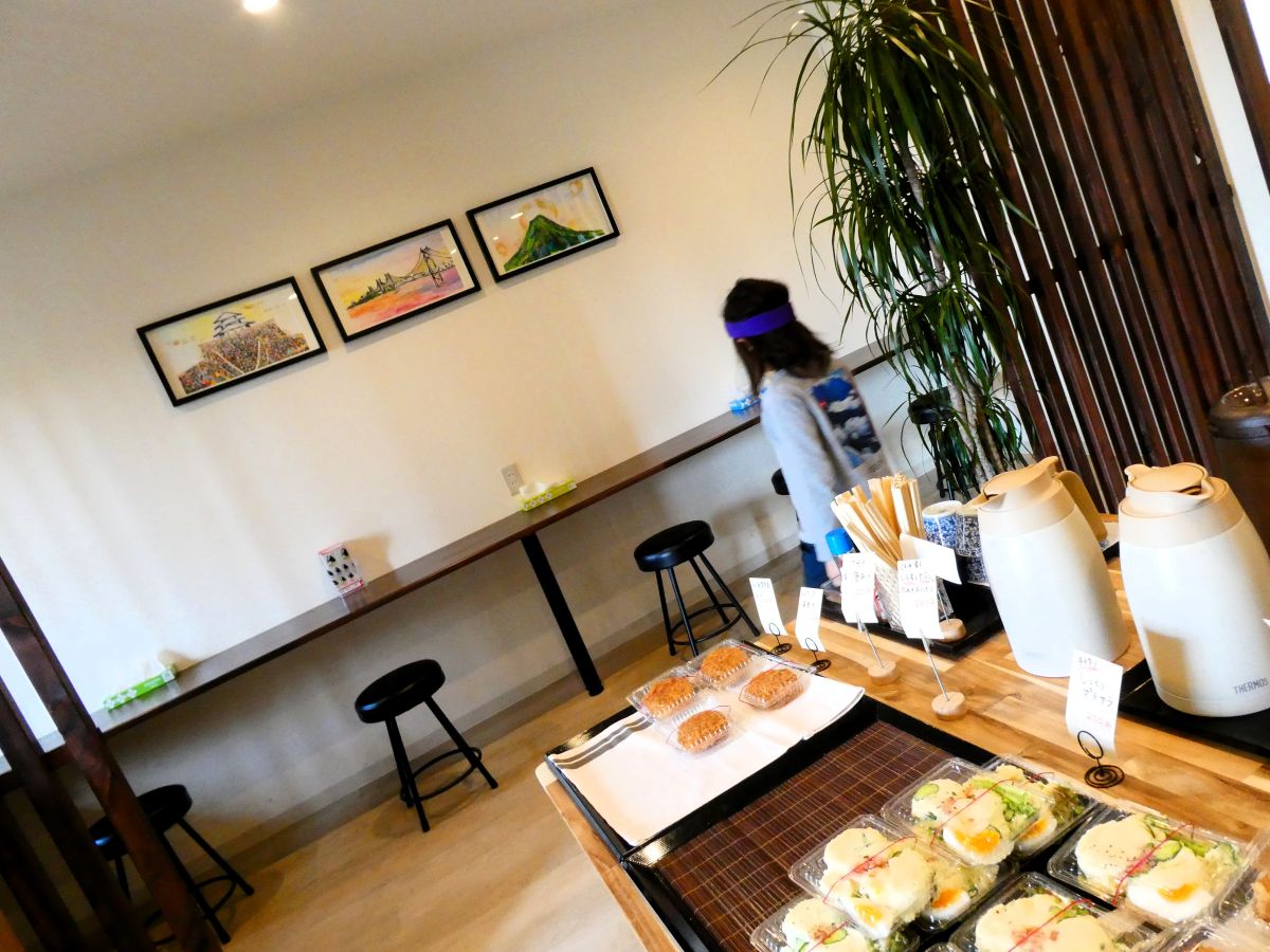 イートインスペースもある