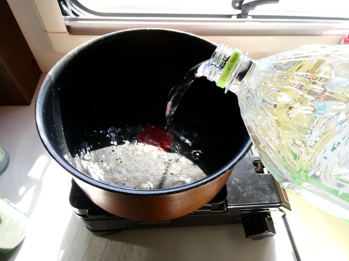 湯を沸かす