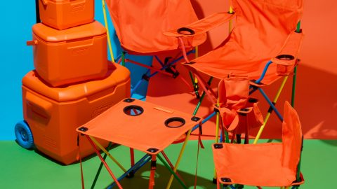 50周年コラボ！「コールマン×ビームス」アニバーサリーコレクションのクレイジーカラーがカッコイイ！