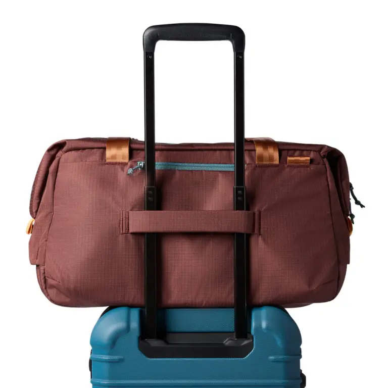 cotopaxi (コトパクシ)／Viaje 35L Travel Duffel