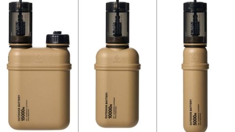 アウトドアバッテリー専用の充電防水キャップがあれば、タフな環境でも安心なのだ！