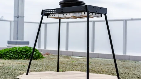 人数に合わせて伸びる！DOD「ノビールBBQグリル」で炭火料理のうまさと楽しさを取り戻せ