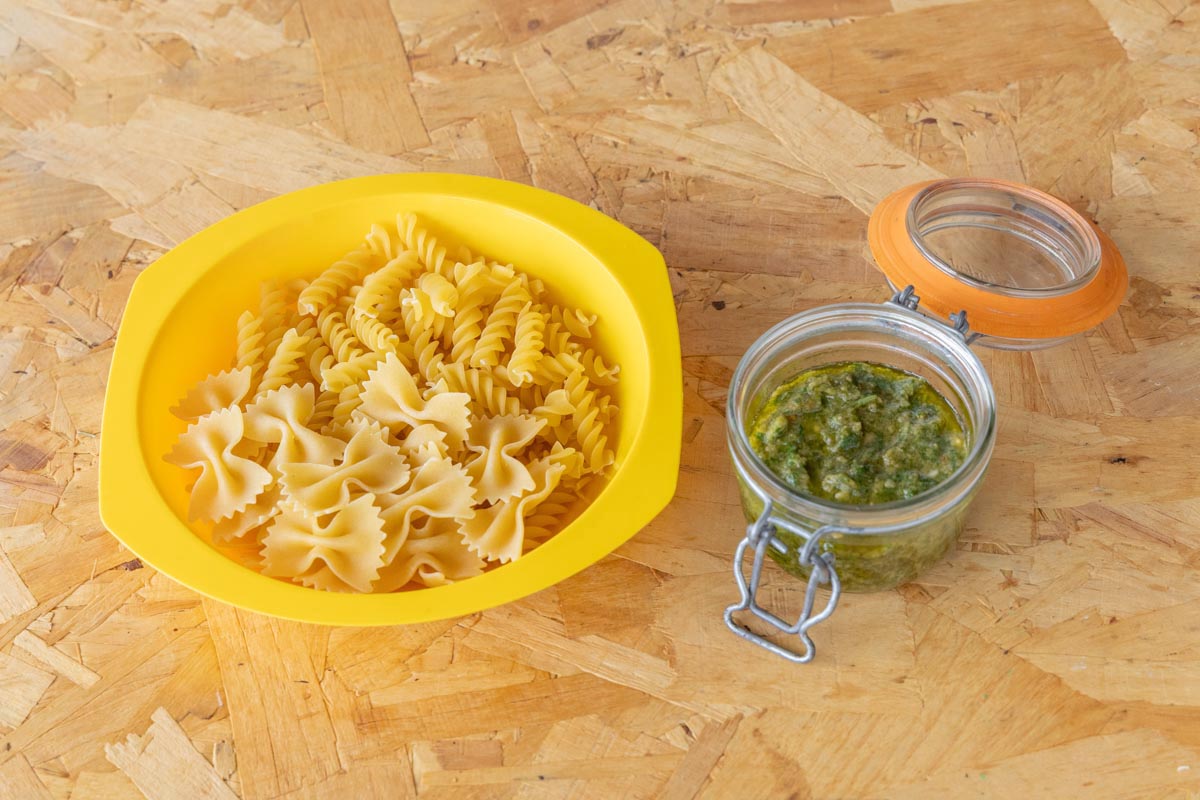よもぎのジェノベーゼパスタの材料