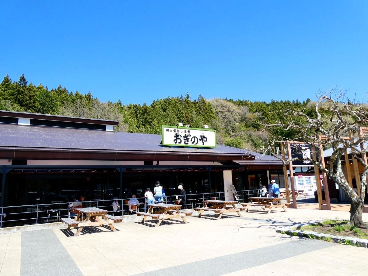 横川SA上り線にある、おぎのやの店舗