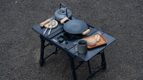 大人気のAlpen Outdoors「アルミユニットテーブル」に待望のソロ専用サイズが登場したぞ！