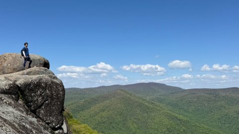 巨岩迷宮「オールドラグ」へ！アメリカ東海岸屈指の名所かつ難所でロックハイクを堪能