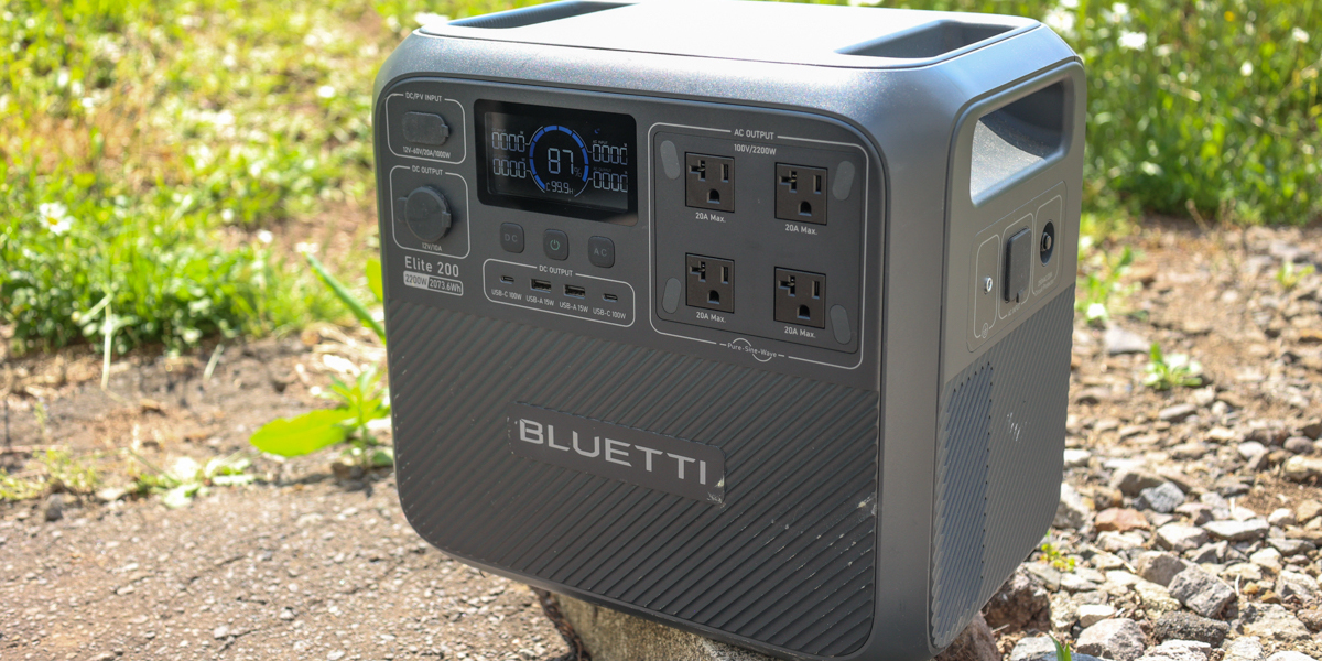 クーラーがない三菱ジープで大活躍！ ブルーティのポタ電がドライブとキャンプ、猫（！）に涼をくれた