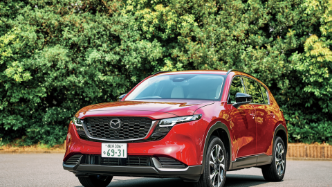最新機能満載で300万円台前半から！ マツダ「CX-5」はかっこよくて機能良し