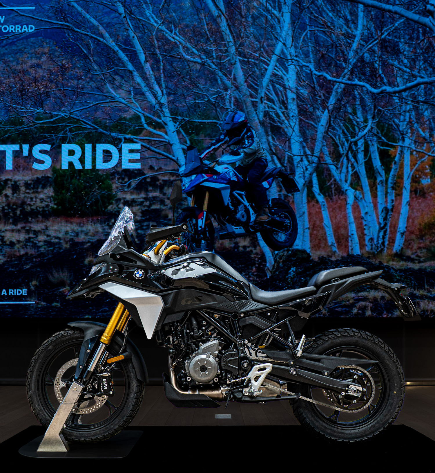 新品最新モデル BMW MOTORRRAD BAVELLA（バヴェラ）サイズ48 BMW Motorrad が新型「F 450 GS」を国内初披露！ 日常からレジャーまで