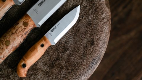 北欧のデザイン哲学を詰め込んだ1本。ヘレナイフの最新コンパクトモデル「ポラリス」の注目ポイントはここ！