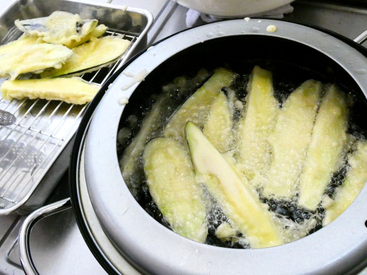 野菜の天ぷらを作る