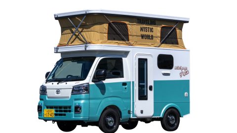 電動式ポップアップルーフ搭載の軽キャンパー「ミニポップ・フライヤー」は開放感がバツグン！室内高は驚きの1890ミリなのだ