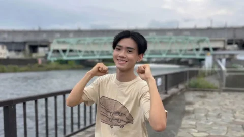 アイドルグループ「Cloud ten」の西山巳喜多がハマる川時間。「ウナギ釣りは待つ時間が楽しい」
