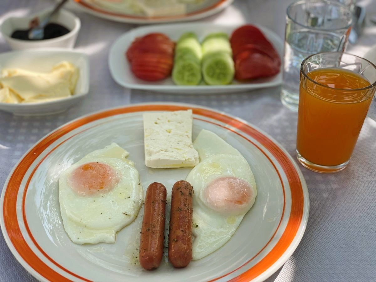 朝食