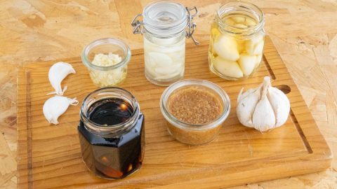 ひと口で虜になる。旬の新にんにくで作る、さしすせそ調味料レシピ