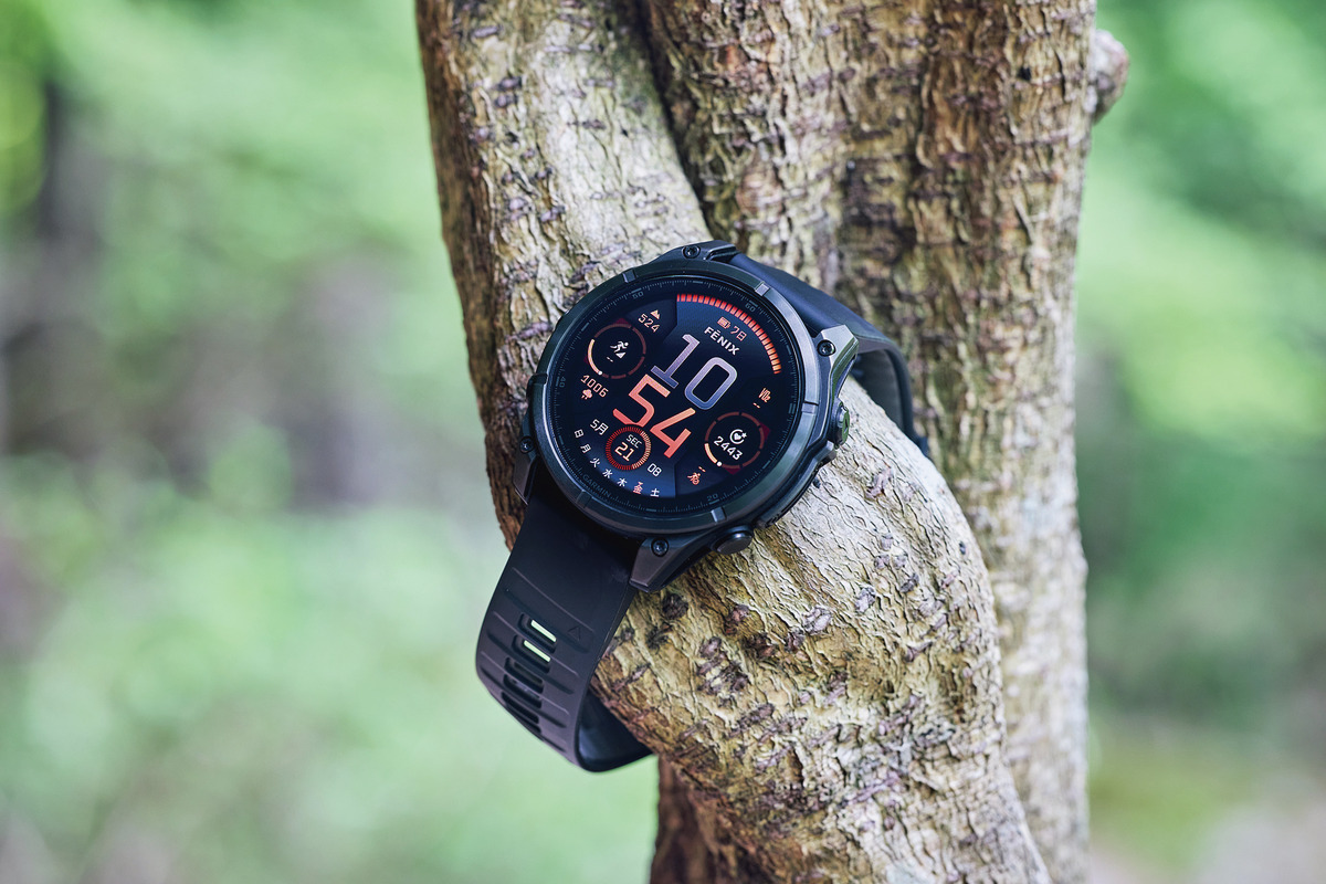 Garmin (ガーミン) ／ fenix 8 Sapphire AMOLED