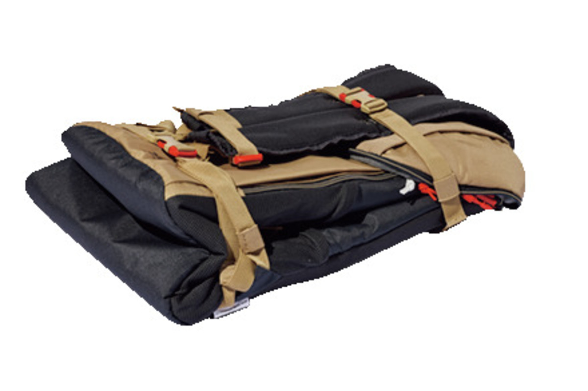 QUECHUA (ケシュア) ／ バックパック型 クーラーバッグ