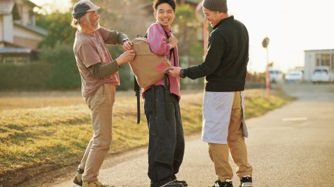 井ノ原快彦さんが、ヴィンテージ風のバックパック作りに挑戦！