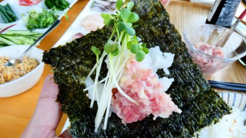 火をほとんど使わない「手巻き寿司」が最高のファミリーキャンプ飯になる理由！