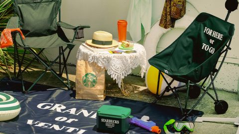 スターバックス×BEAMS×コールマンがコラボ！限定アウトドアギアが欲しくなるデザインすぎる！
