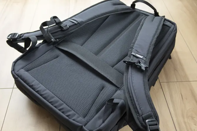 THULE（スーリー）／Thule EnRoute トラベルバックパック30L